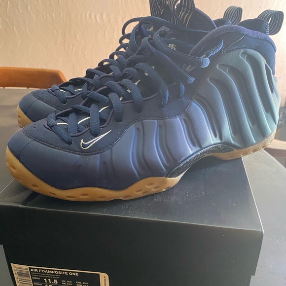 midnight navy foams